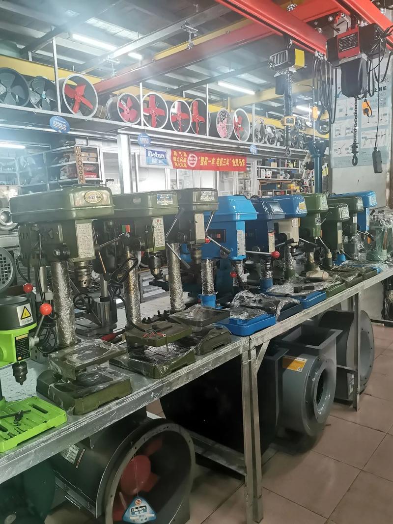 東莞英發五金,批發零售各種起重工具,電動葫蘆,手拉葫蘆, 臺